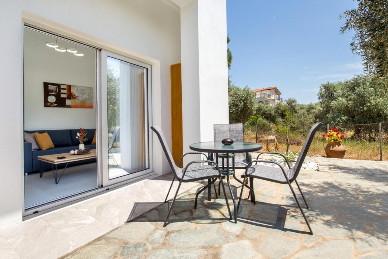Avgoustidis Apartments Limenaria  Bagian luar foto