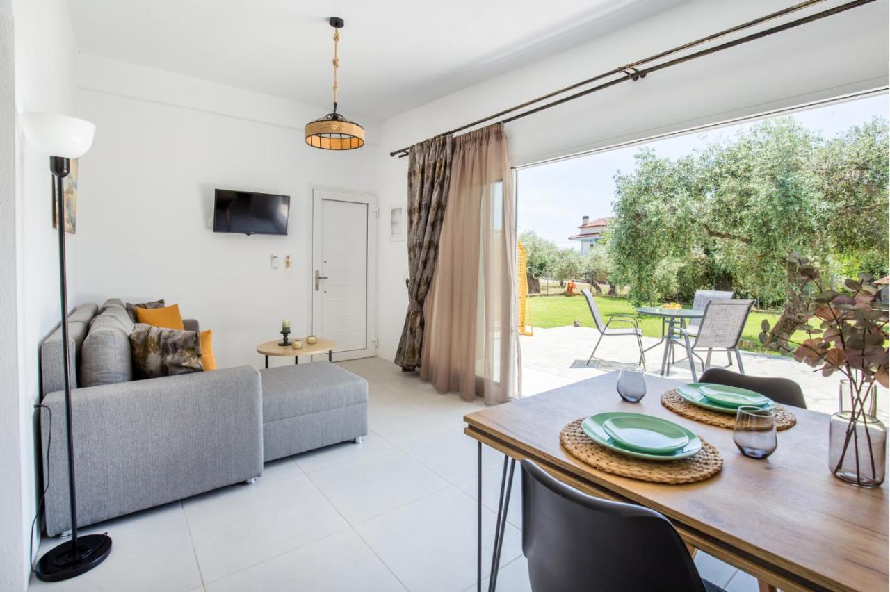 Avgoustidis Apartments Limenaria  Bagian luar foto